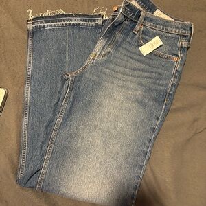 GAP Women’s Straight Blue Jeans